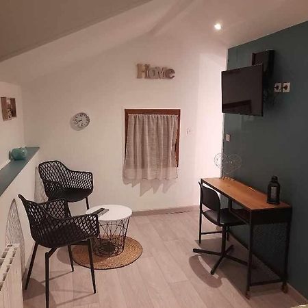 Petit Maison Villageoise Moulineaux Extérieur photo