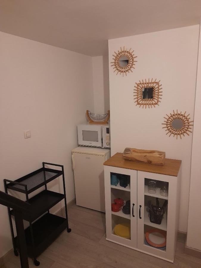 Petit Maison Villageoise Moulineaux Extérieur photo