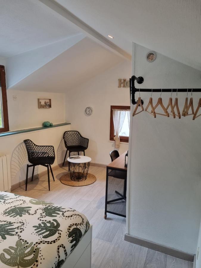Petit Maison Villageoise Moulineaux Extérieur photo